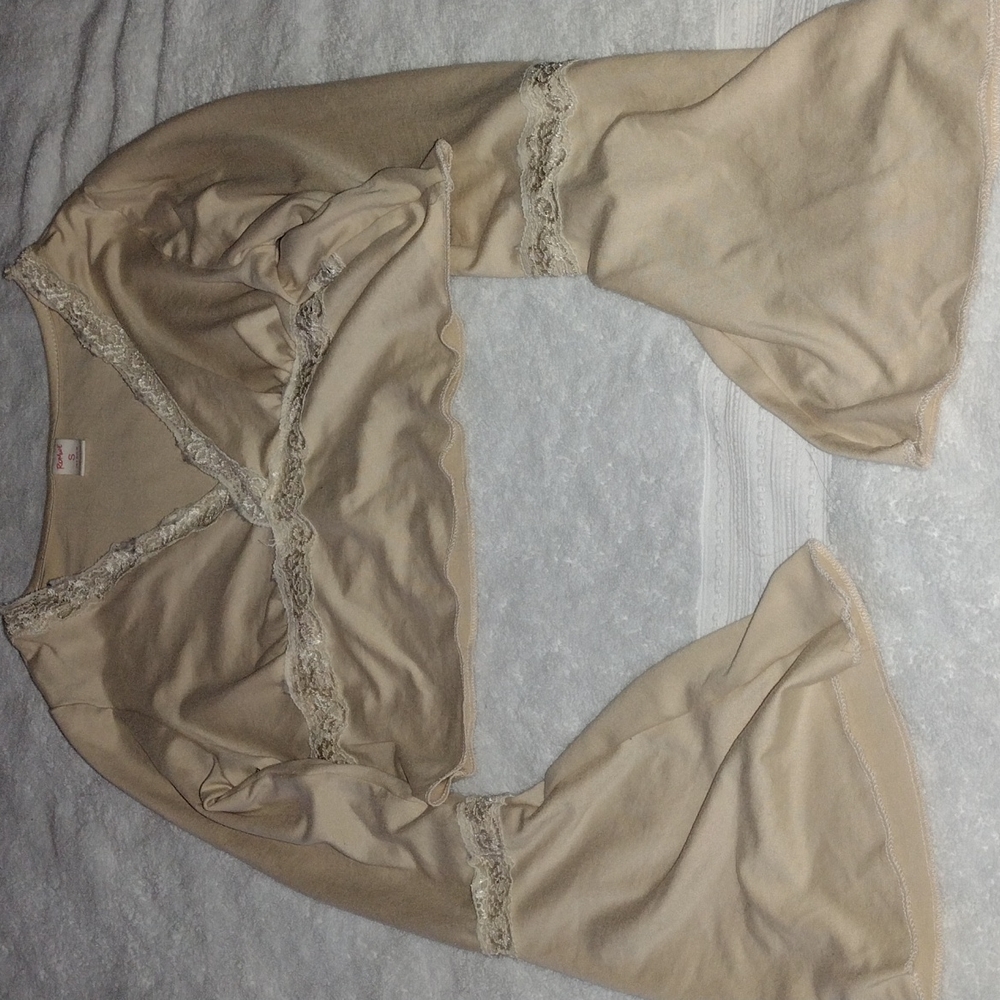 Romwe size 4(small) longe sleeve crop